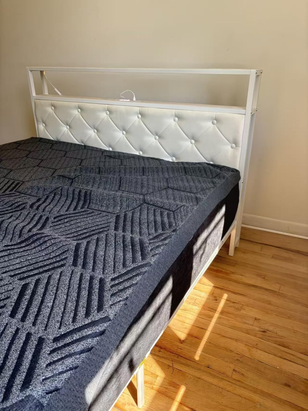 Novilla AiryFlow Graphene 14 Inch King Size Mattress, Cooling Memory Foam | Medium Firm Mattress, Thermal Balance Cover, 3-Zone Lumbar Support, Pressure Relief & Motion Isolation, CertiPUR-US Certified customer photo 1