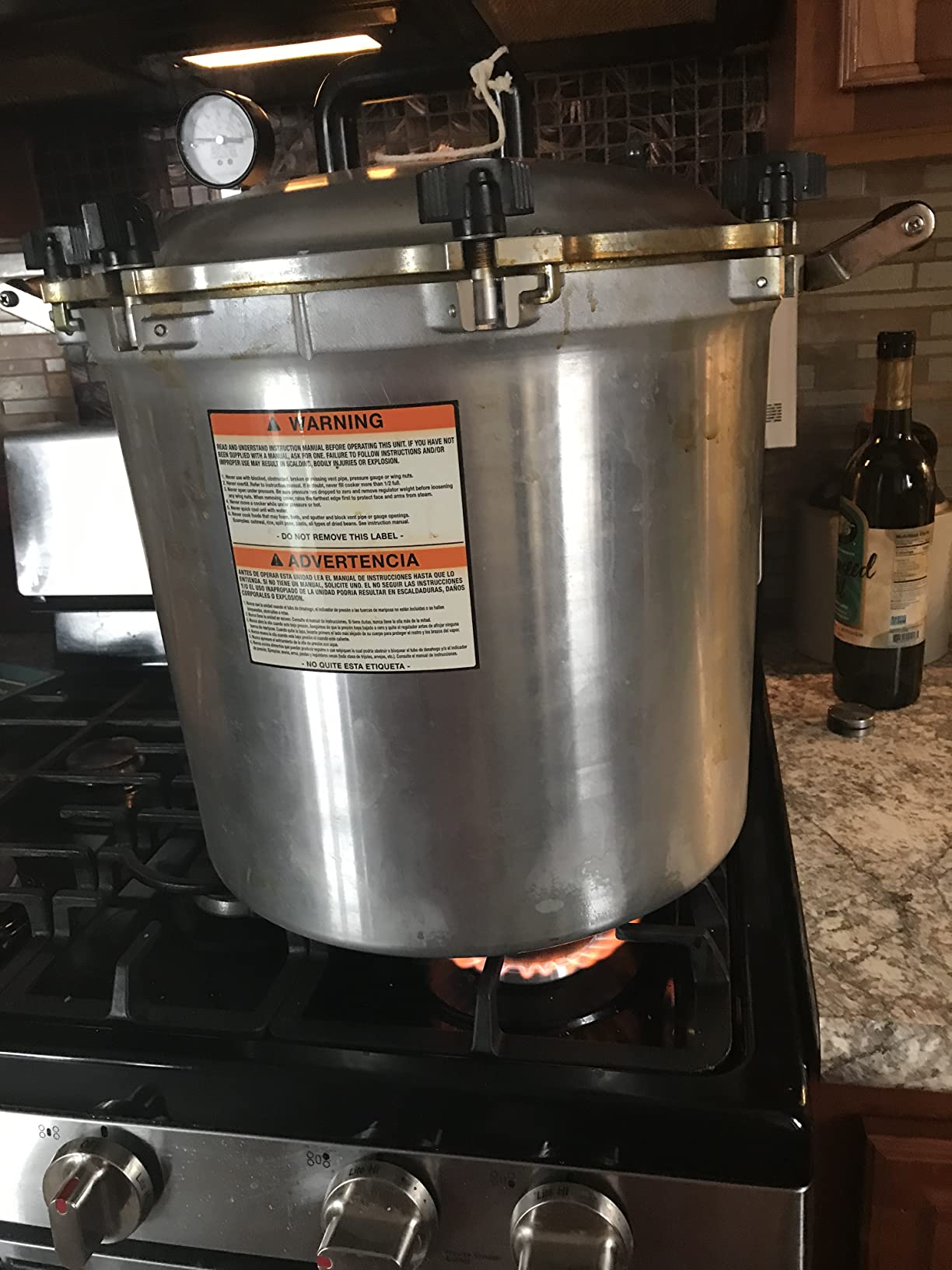 All American 1930: 15.5qt Pressure Cooker/Canner (The 915) - Exclusive Metal-to-Metal Sealing System - Easy to Open & Close - Suitable for Gas, Electric, or Flat Top Stoves - Made in the USA customer photo 1
