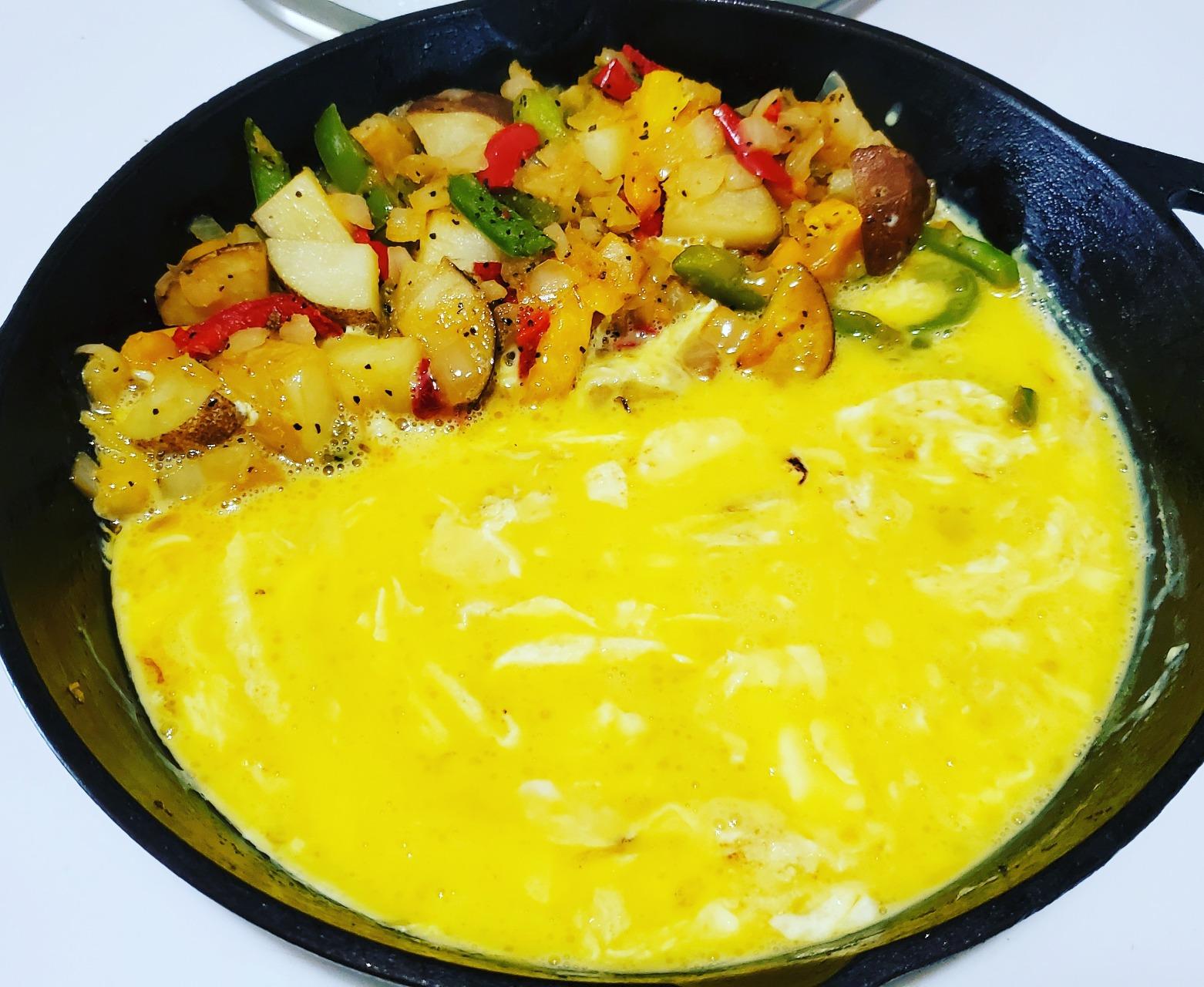 Lodge Pre-Seasoned Cast Iron Skillet, PFAS-Free, 12 Inches customer photo 1
