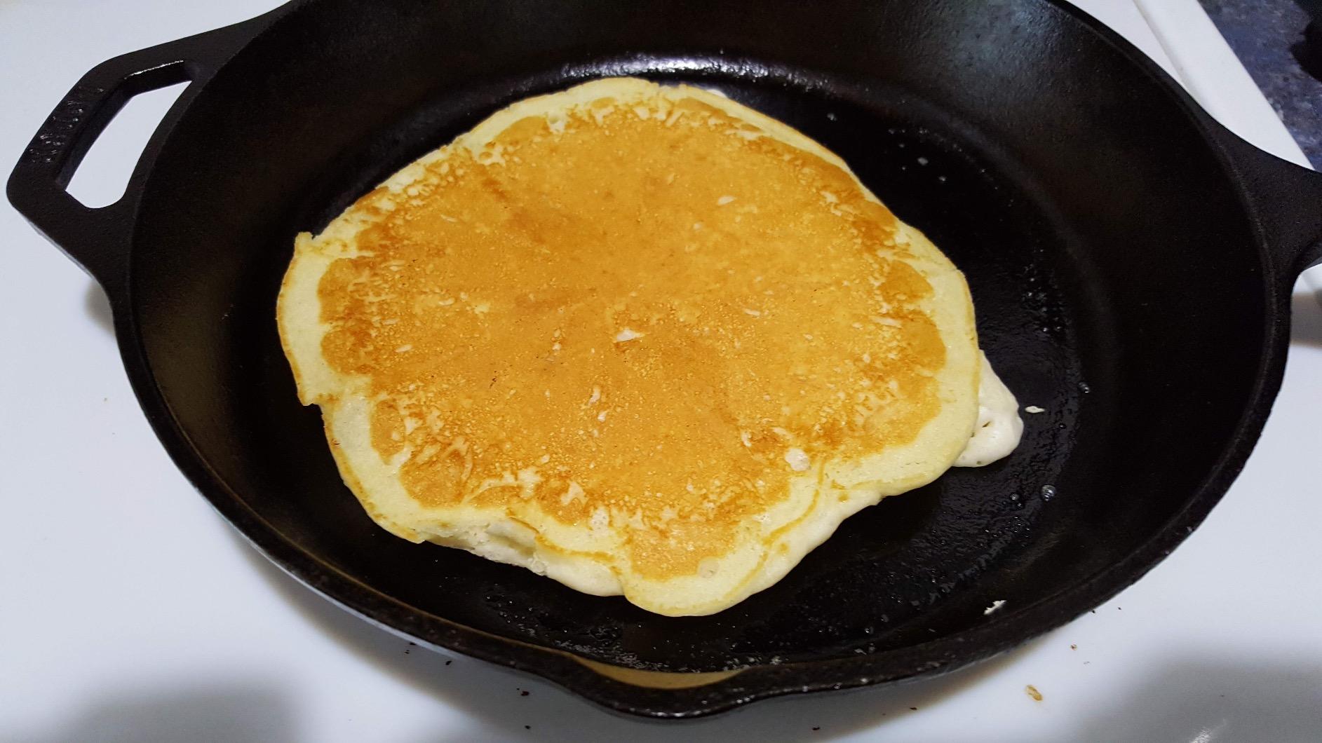 Lodge Pre-Seasoned Cast Iron Skillet, PFAS-Free, 12 Inches customer photo 2