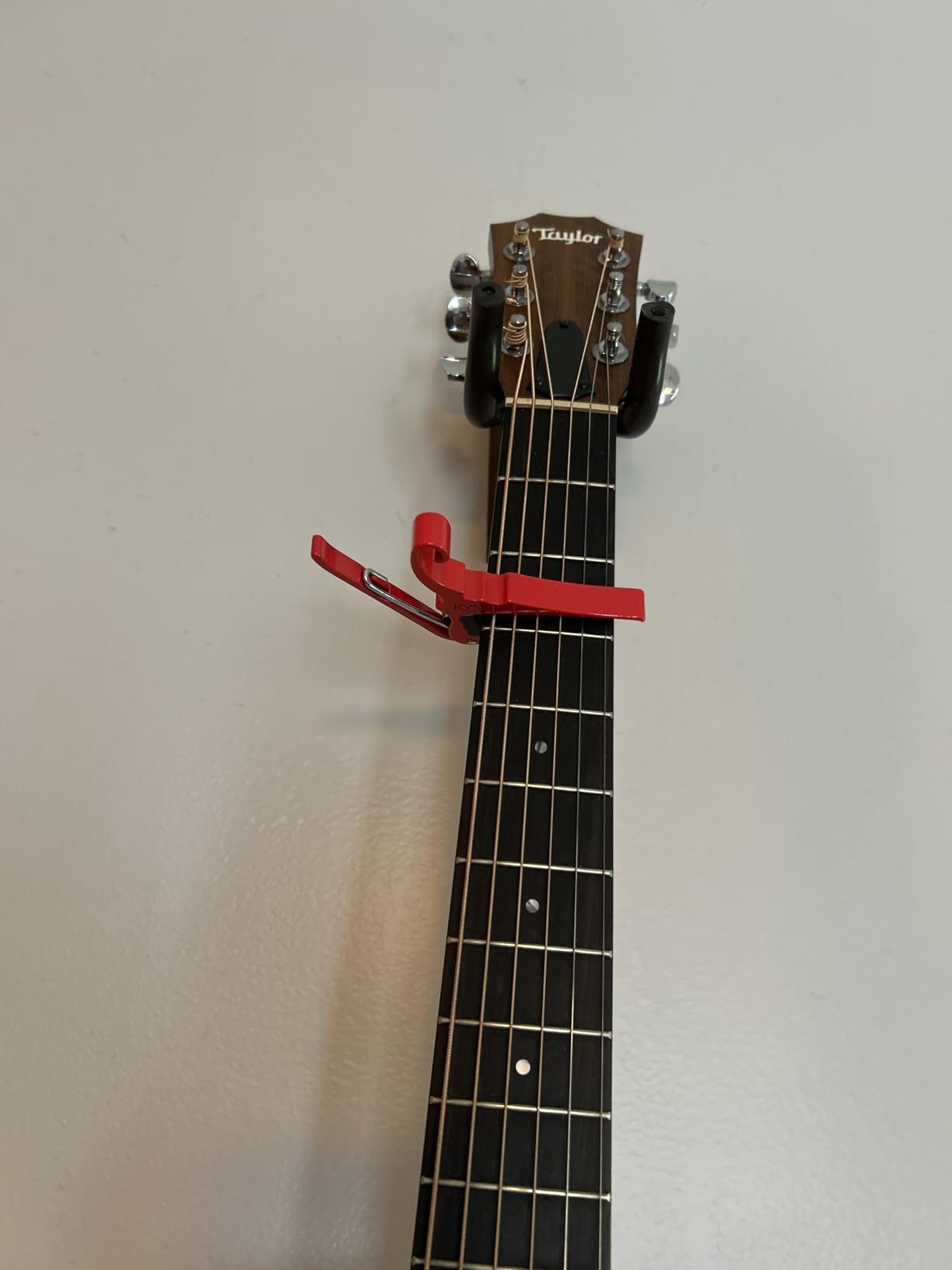 Kyser Quick-Change Guitar Capo for 6-string acoustic guitars, Black, KG6BA customer photo 2