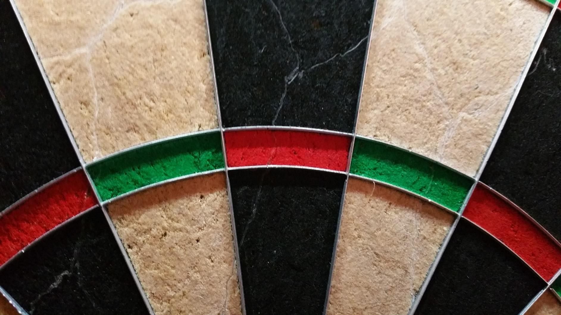 Unicorn Eclipse Pro & Ultra Championship Edition Bristle Steel Tip Dartboards - Ultra-Slim Wire, Staple-Free Bullseye-Increased Target Area, Premium Self-Healing Sisal, High-Vis Rotatable Number Ring customer photo 1