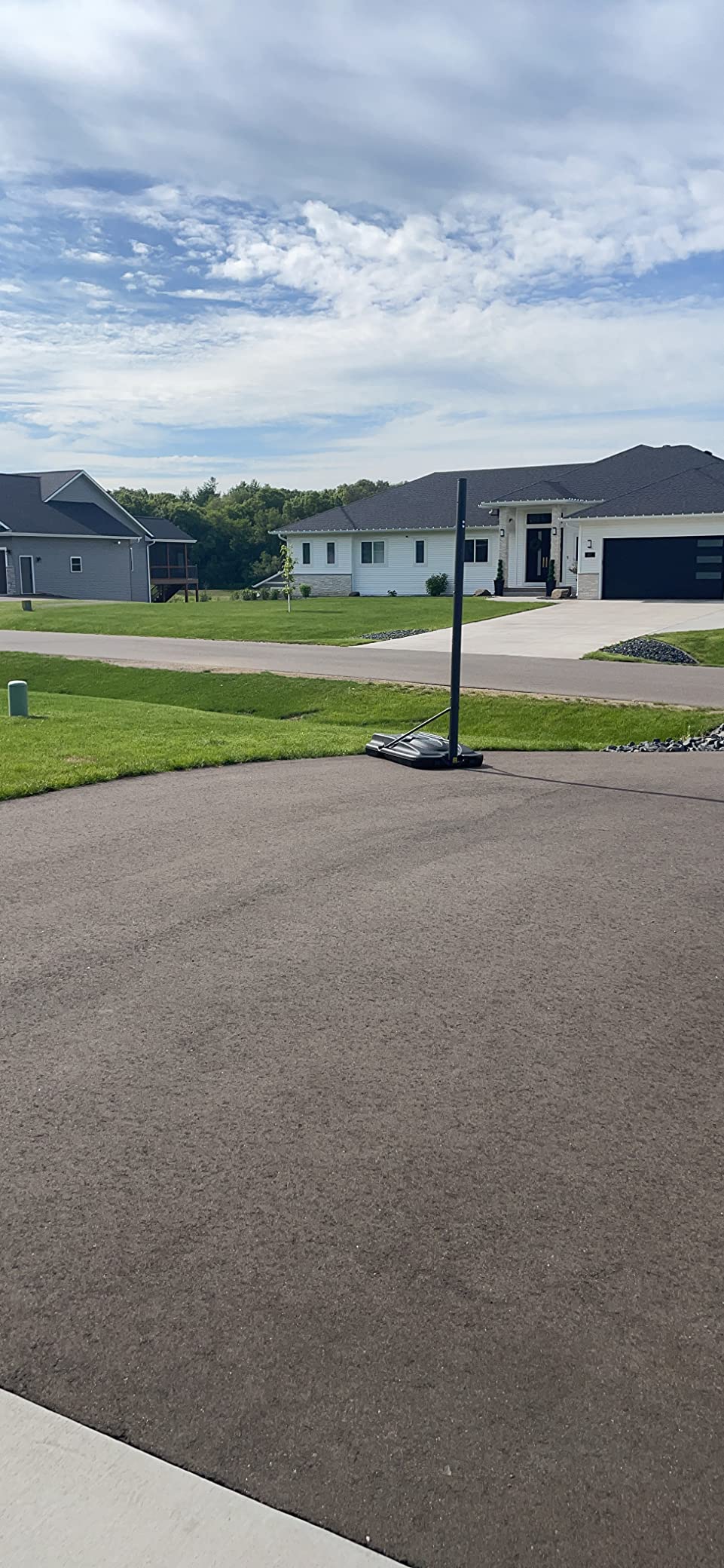 Lifetime Adjustable Basketball Hoop (54-Inch Polycarbonate) customer photo 1