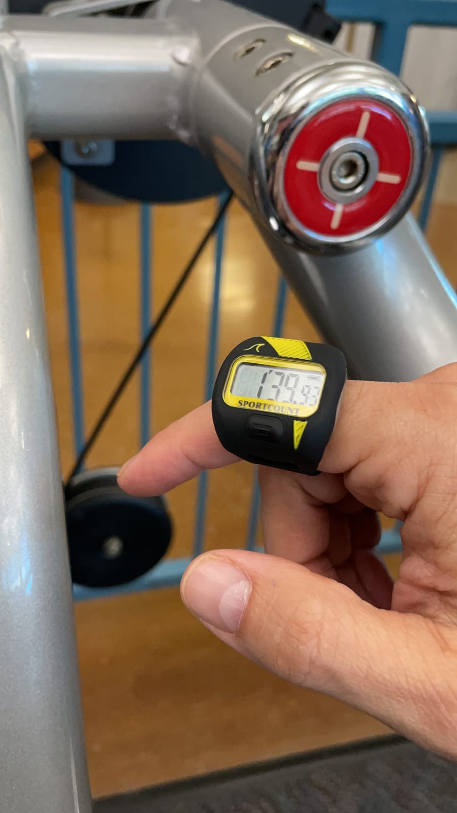 SC SportCount Waterproof Finger Stopwatch and Swim Timer customer photo 1