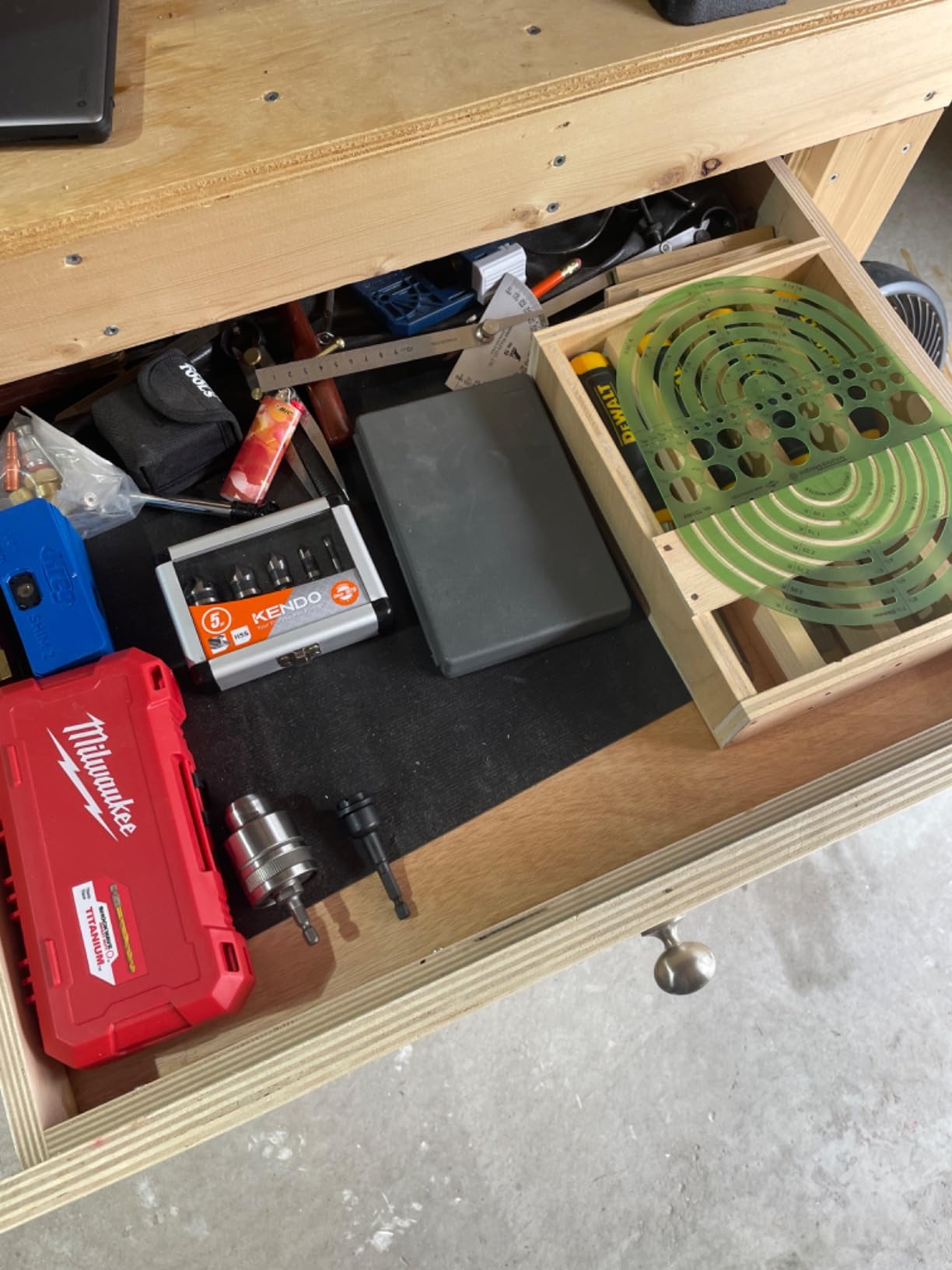EPPCO Enterprises Tool Box Drawer Liner 24-inch Wide x 72” Long Non-Slip Tools Chest Mat, Blac customer photo 2