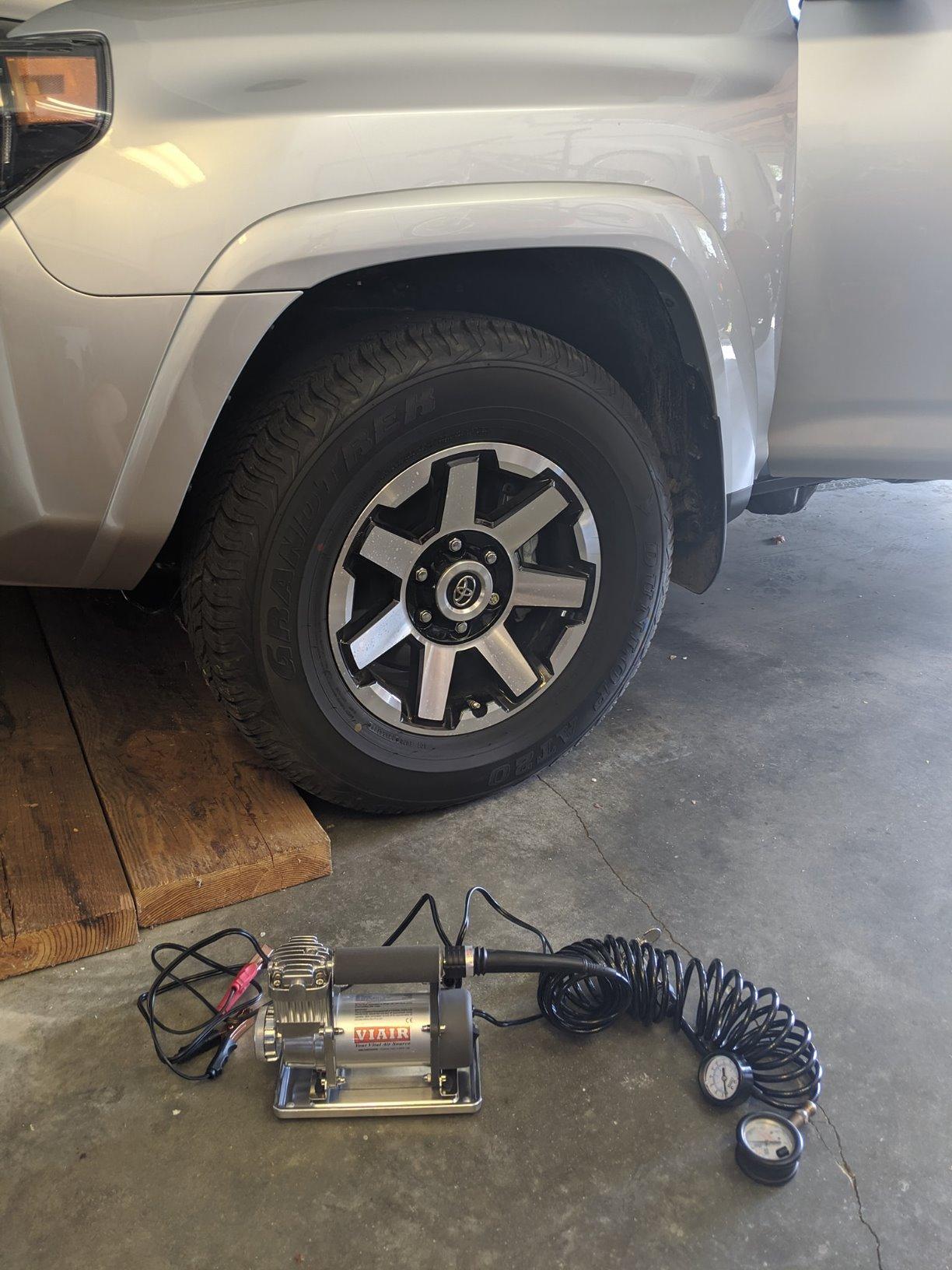 VIAIR 300P 12V Portable Tire Inflator, 150 PSI for Truck and SUV Tires customer photo 1
