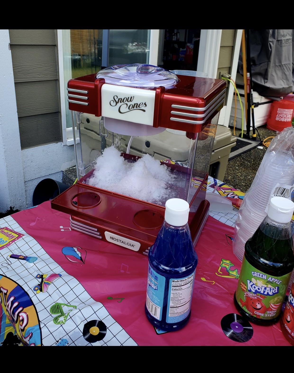 Nostalgia Snow Cone Shaved Ice Machine - Retro Table-Top Slushie Machine Makes 20 Icy Treats - Includes 2 Reusable Plastic Cups & Ice Scoop - Retro Red customer photo 2