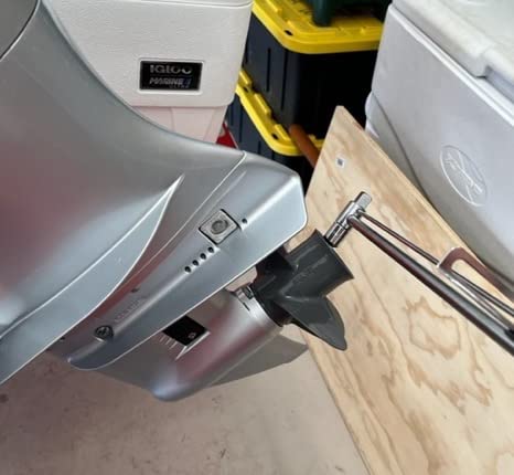 Tooluxe 03703L Dual Drive Beam Style Torque Wrench | 3/8” & ½” Drives | 17” Length | 0-150 Ft-Lbs | SAE | Premium Steel Alloy customer photo 1