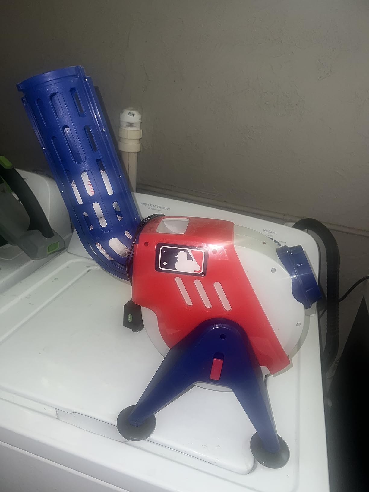 Franklin Sports MLB Power Pitcher Pitching Machine | Adjustable Speeds Up To 20 MPH, 3-Position Angle Adjustment, Includes Foam Practice Balls, Great For Batting Drills customer photo 2