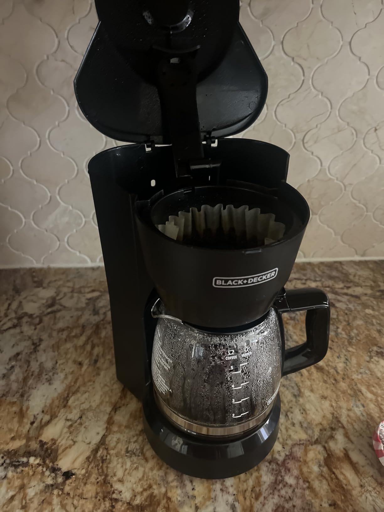 BLACK+DECKER Single-Serve Coffee Maker with 50oz Reservoir customer photo 2