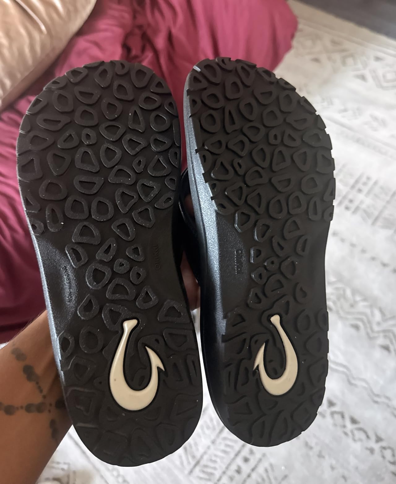 OluKai Ohana Men's Sandals, Water Resistant Flip Flops with Arch Support customer photo 1