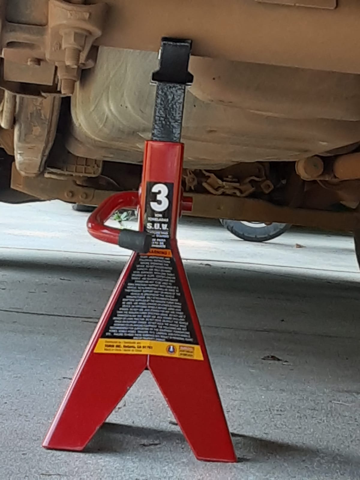 BIG RED T43006 Torin Steel Jack Stands (Fits: SUVs and Extended Height Trucks): 3 Ton (6,000 lb) Capacity, Red, 1 Pair customer photo 2
