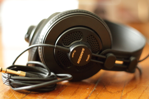 Samson SR850 Professional Studio Reference Headphones customer photo 1