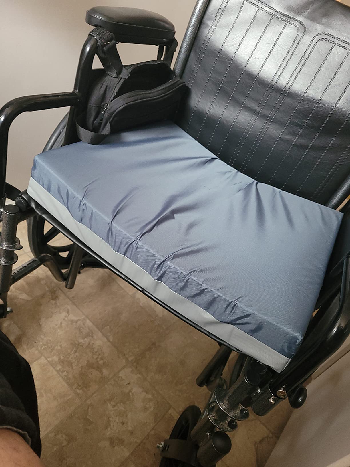 Drive Medical 14886 Skin Protection Gel Wheelchair Seat Cushion customer photo 2