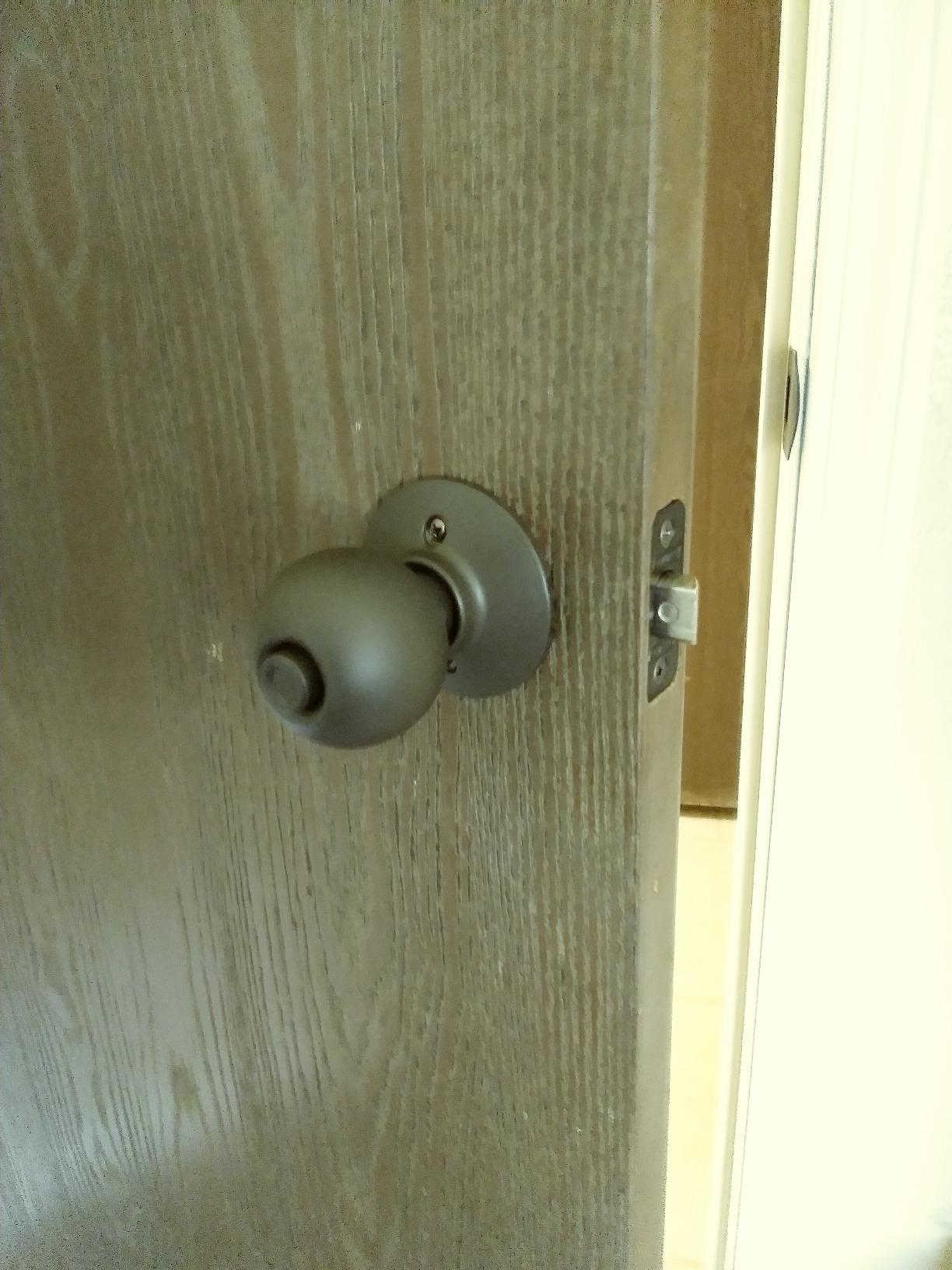 Schlage B60 N 622 Deadbolt, Keyed 1 Side, Highest Residential Security, Matte Black customer photo 2