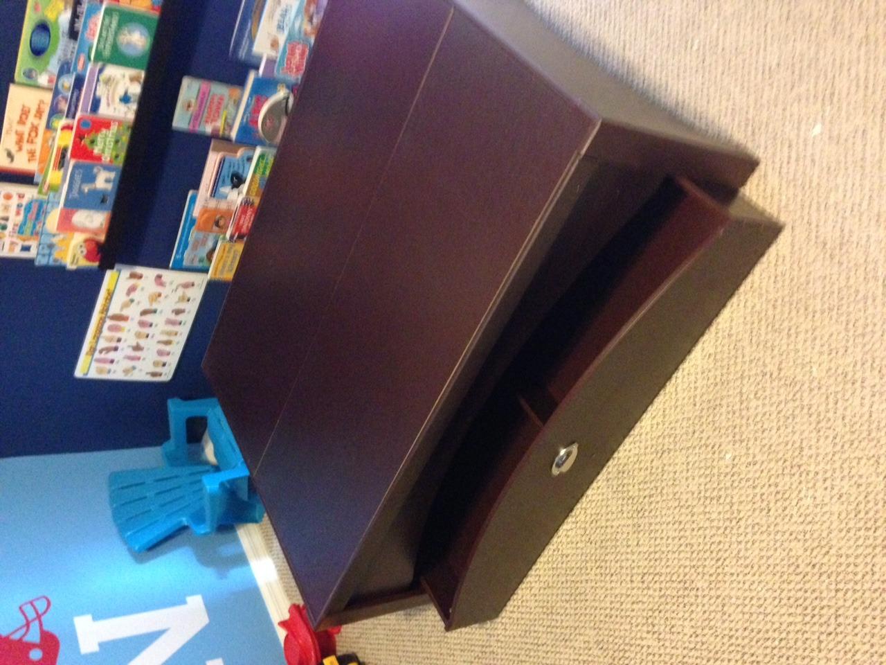 KidKraft Metropolis Wooden Train Set & Table with 100 Pieces and Storage Drawer - Espresso customer photo 1