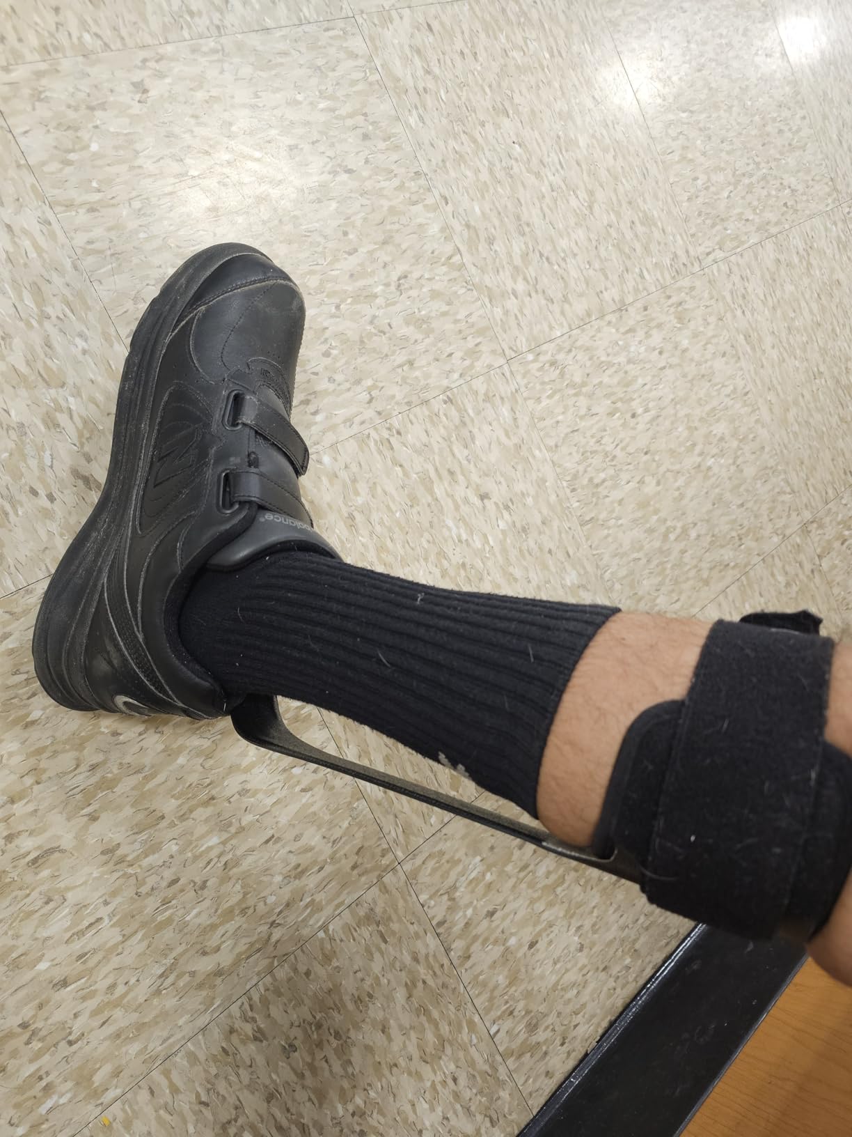 New Balance Men's 577 V1 Hook and Loop customer photo 2
