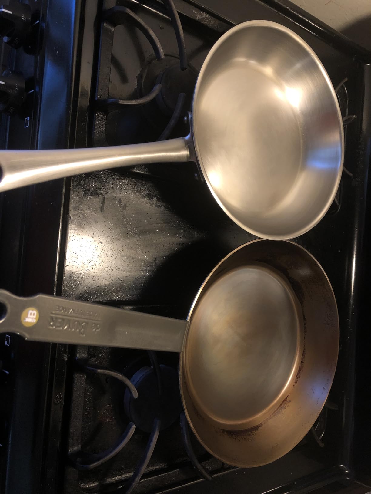 de Buyer MINERAL B Carbon Steel Fry Pan - 9.5” Diameter, 6.9” Cooking Surface - Ideal for Searing, Sauteing & Reheating - Naturally Non-Stick Finish - Made in France customer photo 2