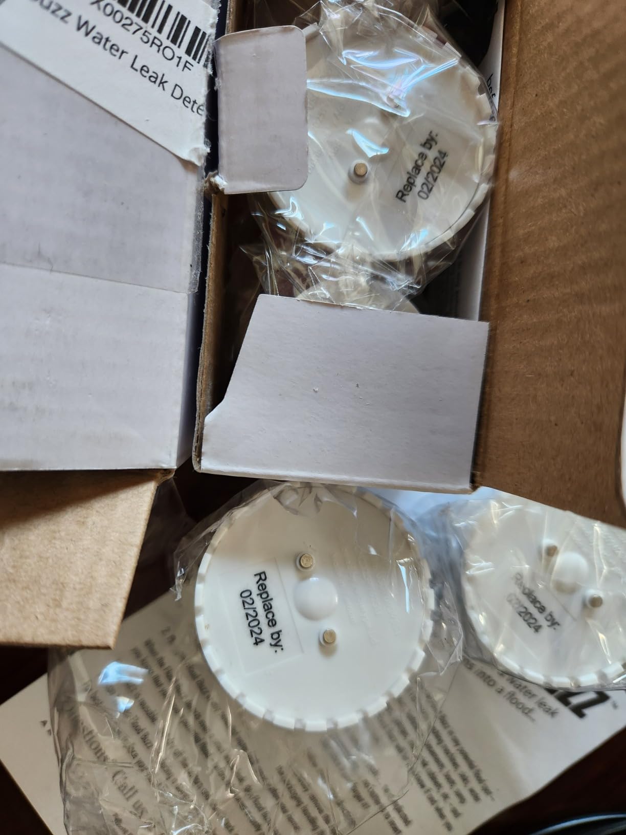Flood Buzz Small Water Leak Detectors for Homes & Businesses - 6-Pack | No Setup Required - Patented Design - Use Under Sink, Toilet, Basement, RV, Water Heater, Dishwasher - Reusable Alarm customer photo 1
