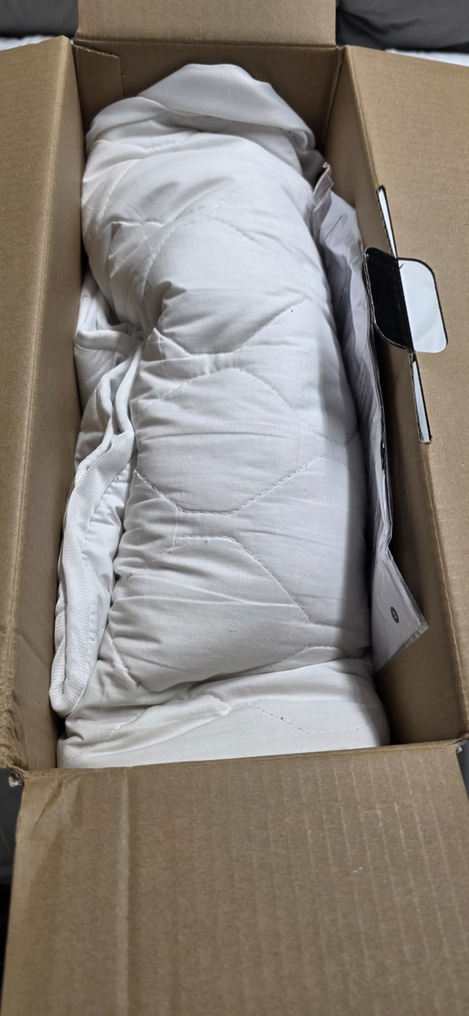 Beautyrest Cotton Blend Heated Mattress Pad Secure Comfort Technology - Luxury Quilted Electric Mattress Pad with Deep Pocket - 5-Setting Heat Controllers, King, White customer photo 1