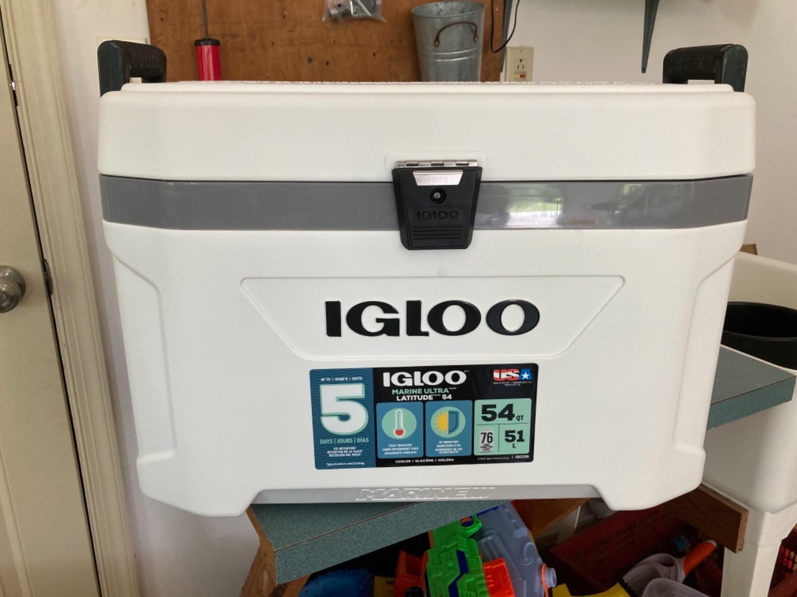 Igloo Marine Cooler | Insulated Hard Shell Ice Chest |Great for Fishing, Camping, Boating, & More customer photo 2