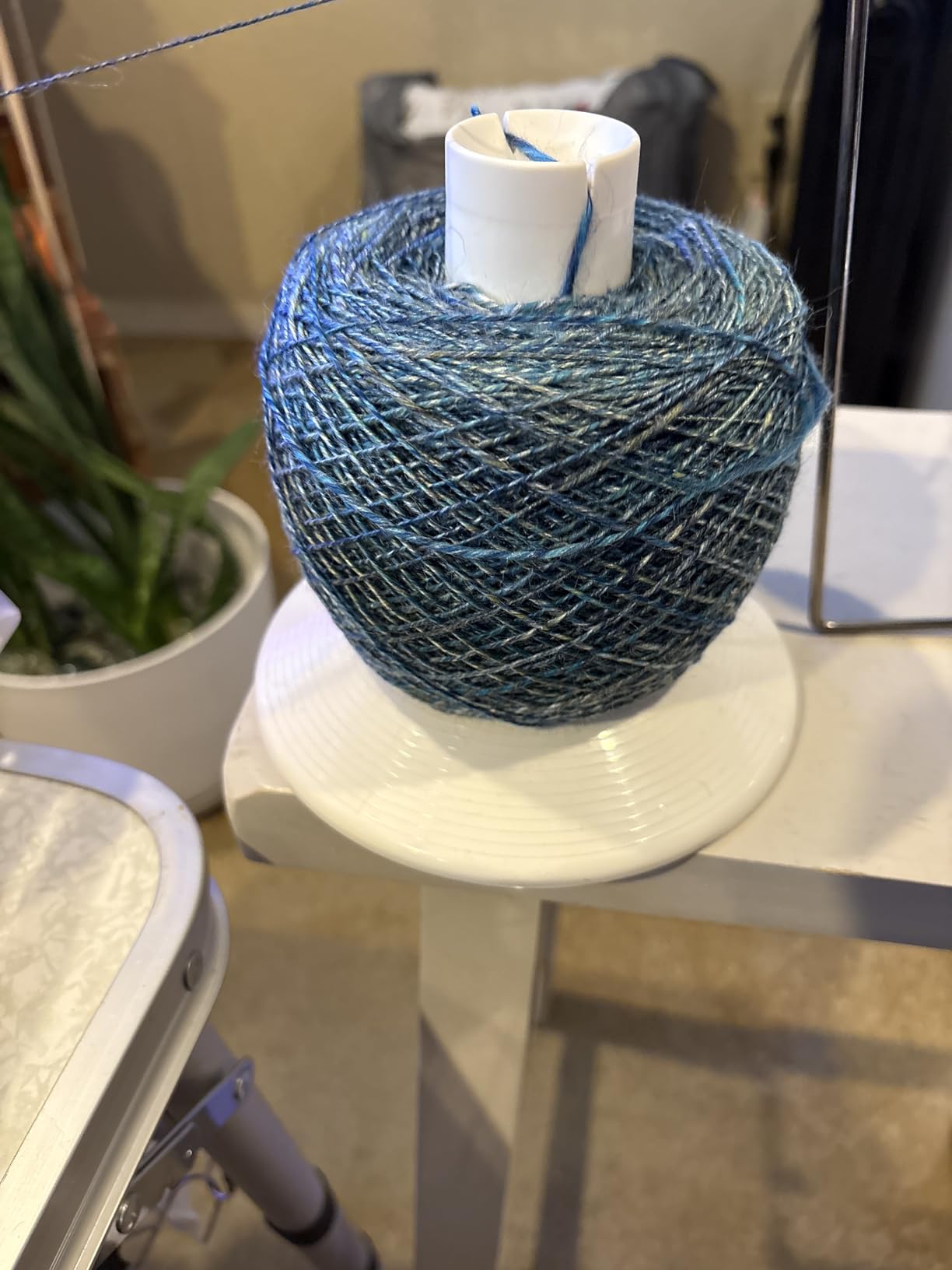 Stanwood Needlecraft Large Metal Yarn/Fiber/Wool/String Ball Winder - 10 oz customer photo 2
