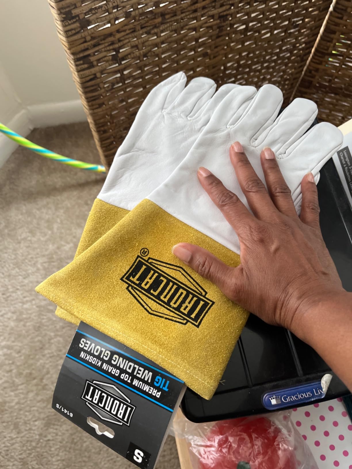 IRONCAT 6141 Kidskin TIG Welding Gloves – Large, Kevlar Thread Welding Gloves with 4 in. Gold Cuff, Straight Thumb, Pearl, Natural customer photo 2