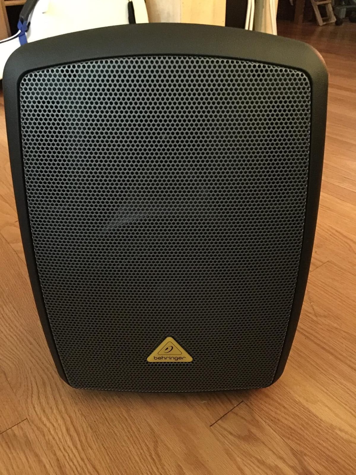 Behringer MPA40BT All-In-One Portable 40 Watt PA System with Bluetooth Connectivity and Battery Operation customer photo 2