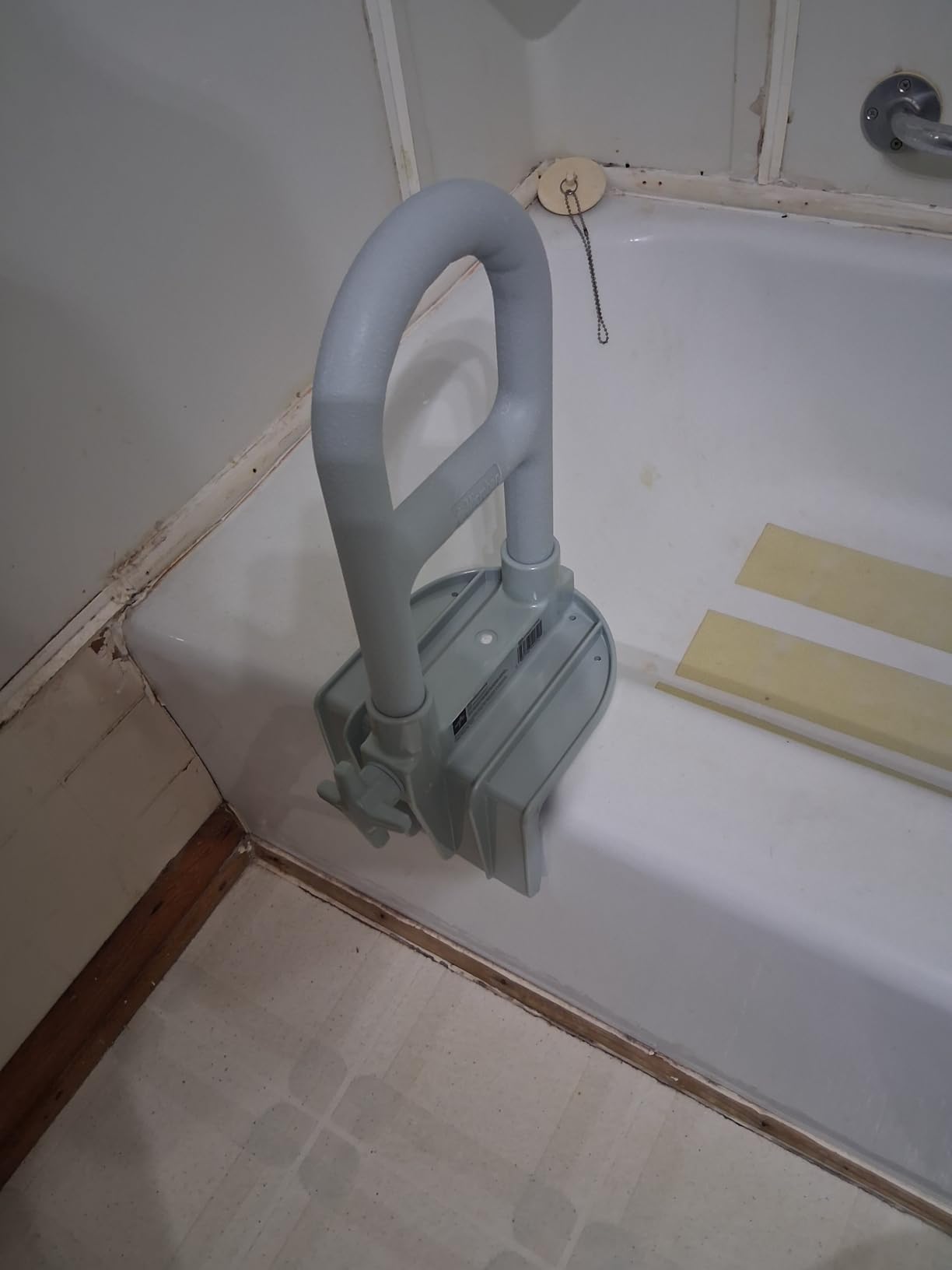 Medline Clamp-On Bathtub Grab Bar, Fits Tub Walls 2.75–6.25 in Wide customer photo 1