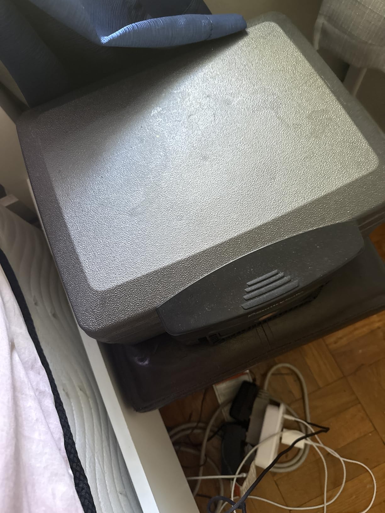 SentrySafe Fireproof and Waterproof Safe, Black Portable Lock Box with Key Lock and Carrying Handle for Money, Passport, Exterior: 14.3 in W x 13 in D x 6.1 in H, ‎H0100 customer photo 2