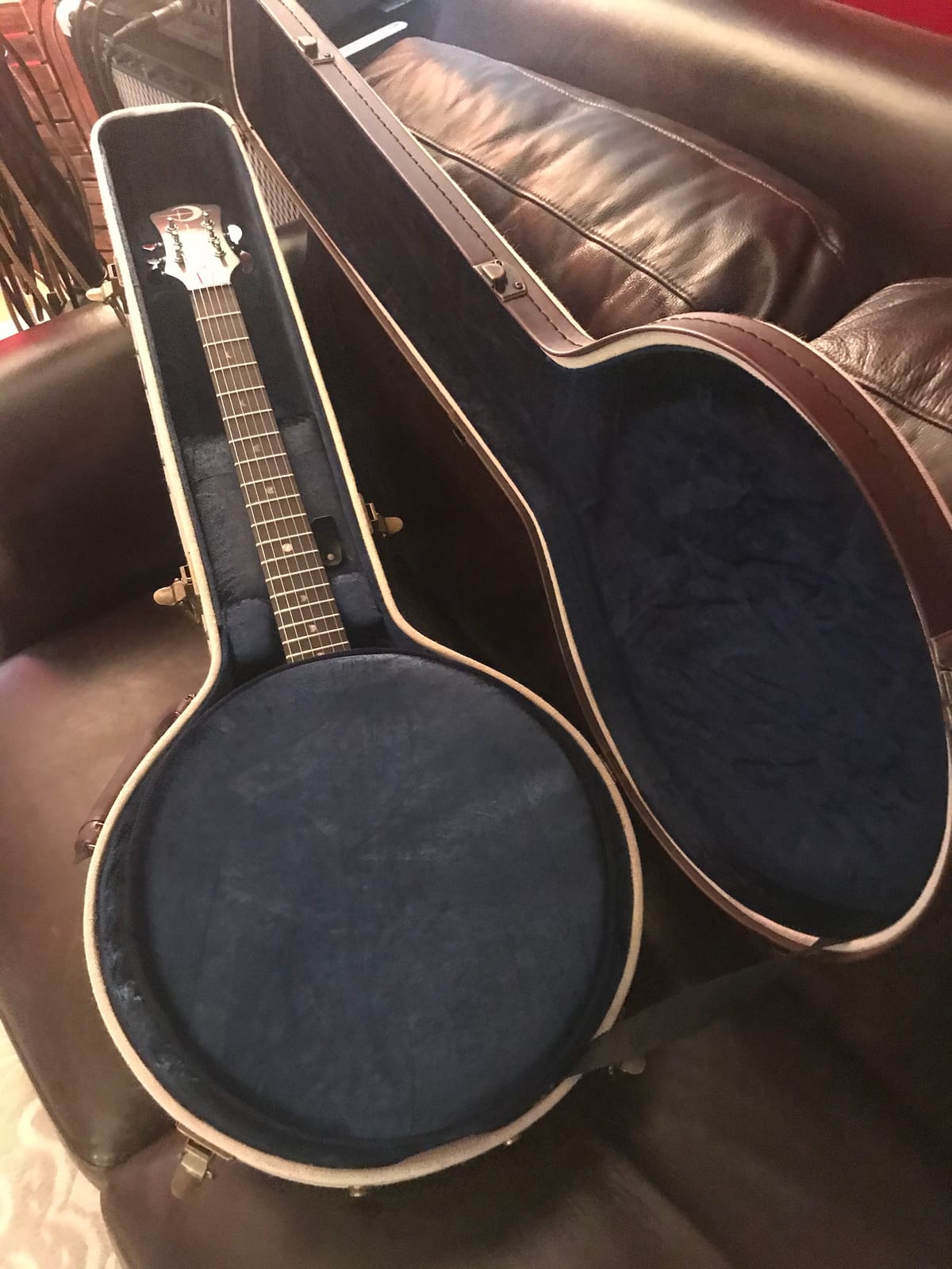 Gator Cases Journeyman Series Deluxe Wood Case for Banjos (GW-JM BANJO XL) customer photo 2