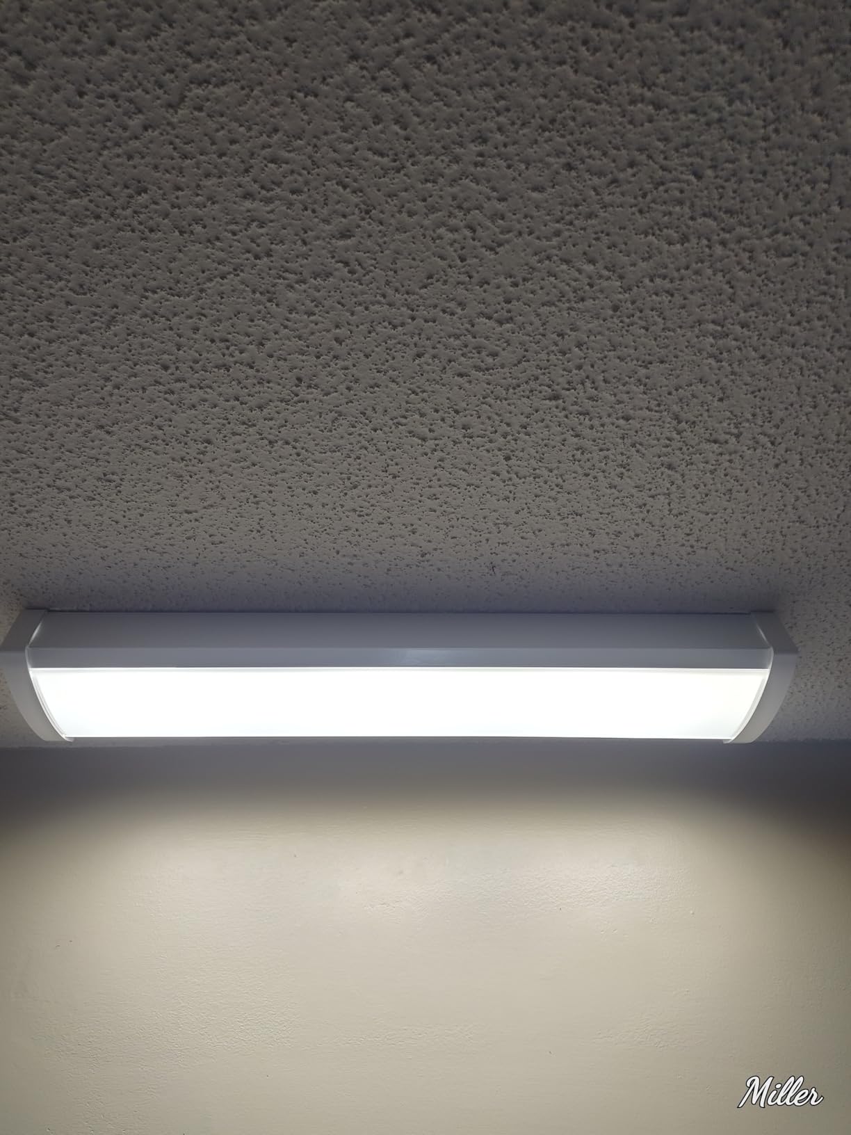 Lithonia Lighting 2' Low-Profile LED Wraparound Light Fixture, 4000K, 120V customer photo 1