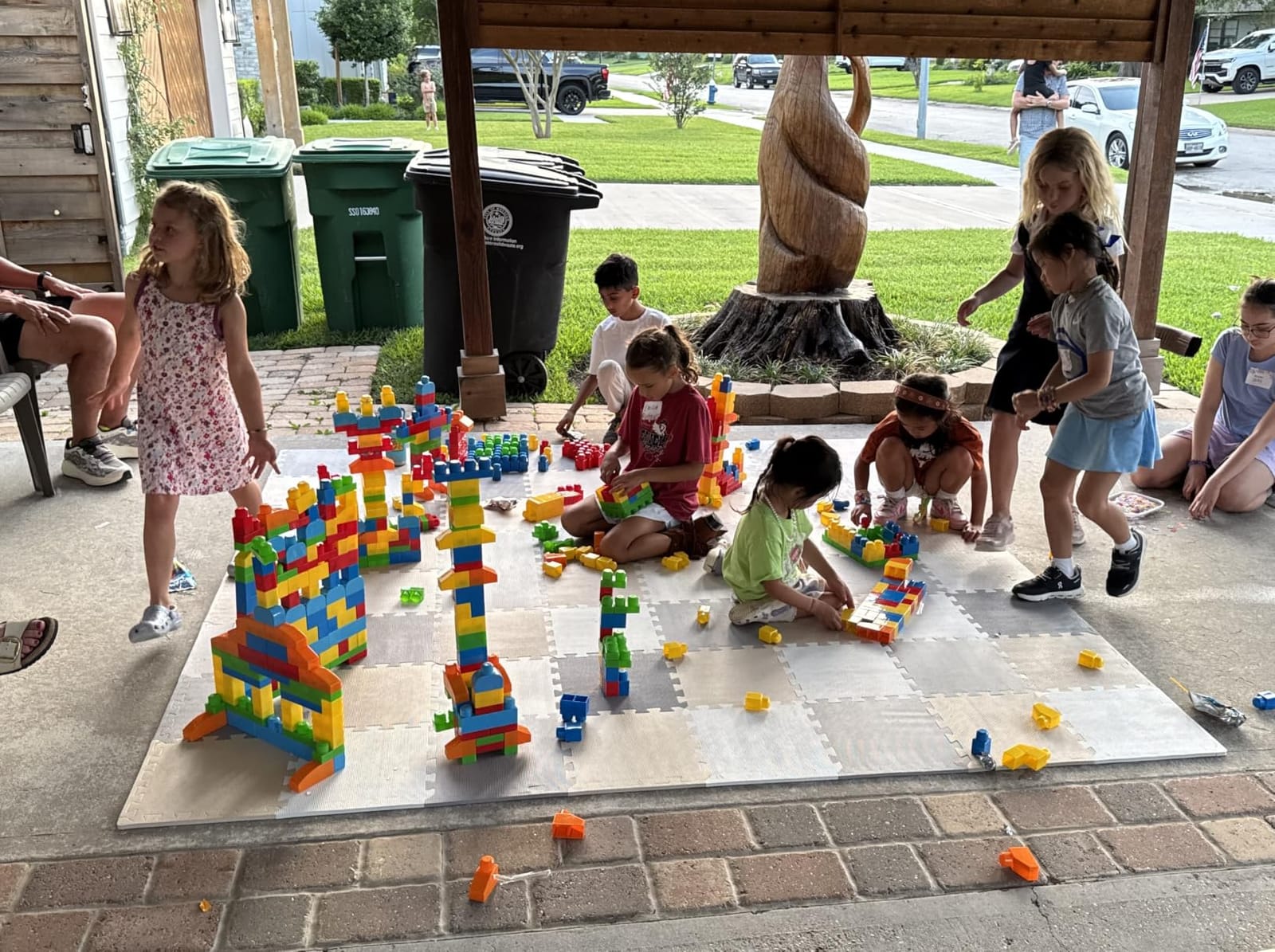 Mega Bloks First Builders Deluxe Building Bag Toddler Block Toys Set, Red customer photo 2
