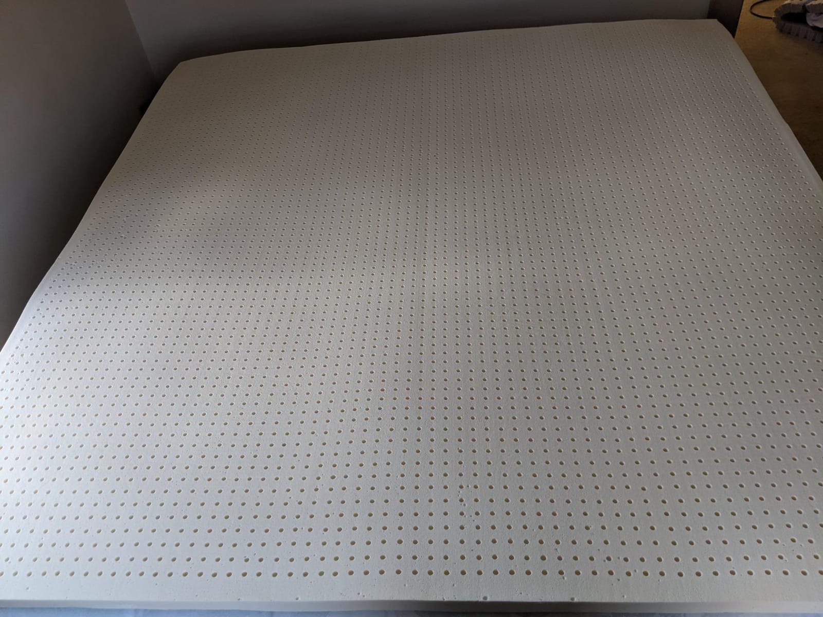 Pure Green Natural Latex Mattress Topper - Firm - 2 Inch - Queen Size (GOLS Certified Organic) customer photo 2
