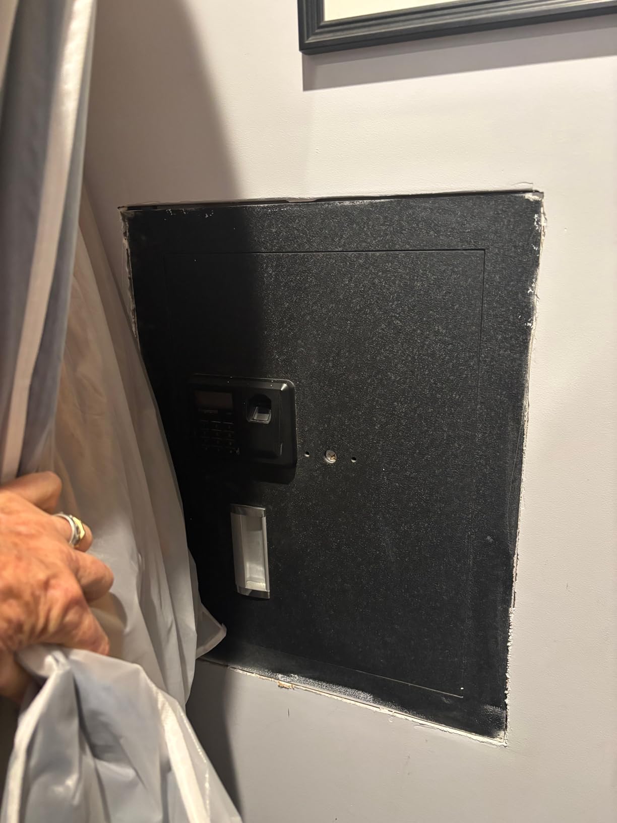 Viking Security Safe VS-52BLX Hidden Wall Biometric Safe customer photo 1