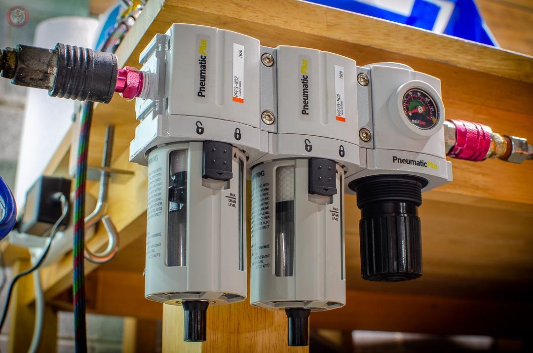 PneumaticPlus PPC3C-N02G Compressed Air Drying System- Particulate Air Filter, Coalescing Filter & Air Pressure Regulator Combo 1/4