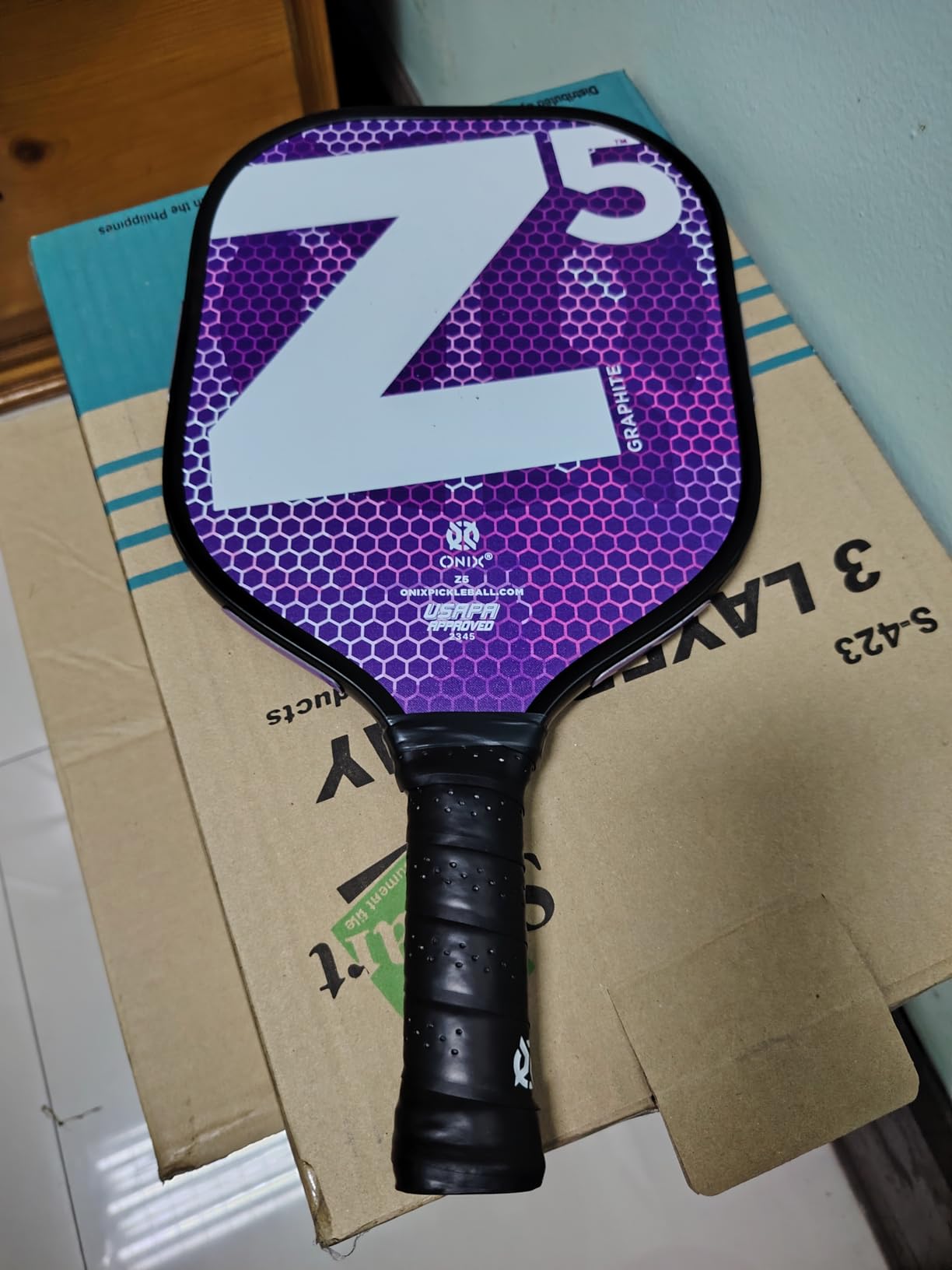 Onix Graphite MOD Z5 Carbon Fiber Pickleball Paddle with Wide-Body Shape. Honeycomb Core, Graphite Face & Cushion Comfort Pickleball Paddle Grip customer photo 2