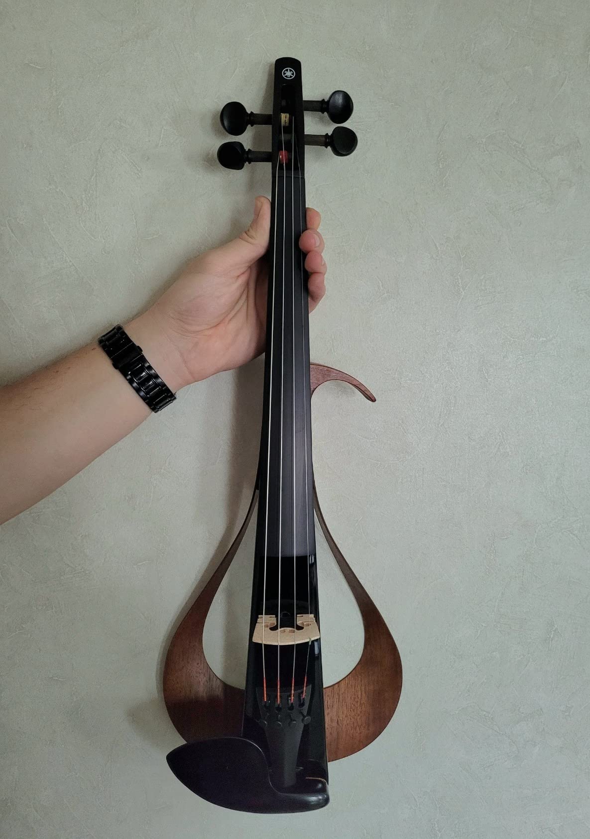 Yamaha YEV104NT Electric Violin customer photo 1