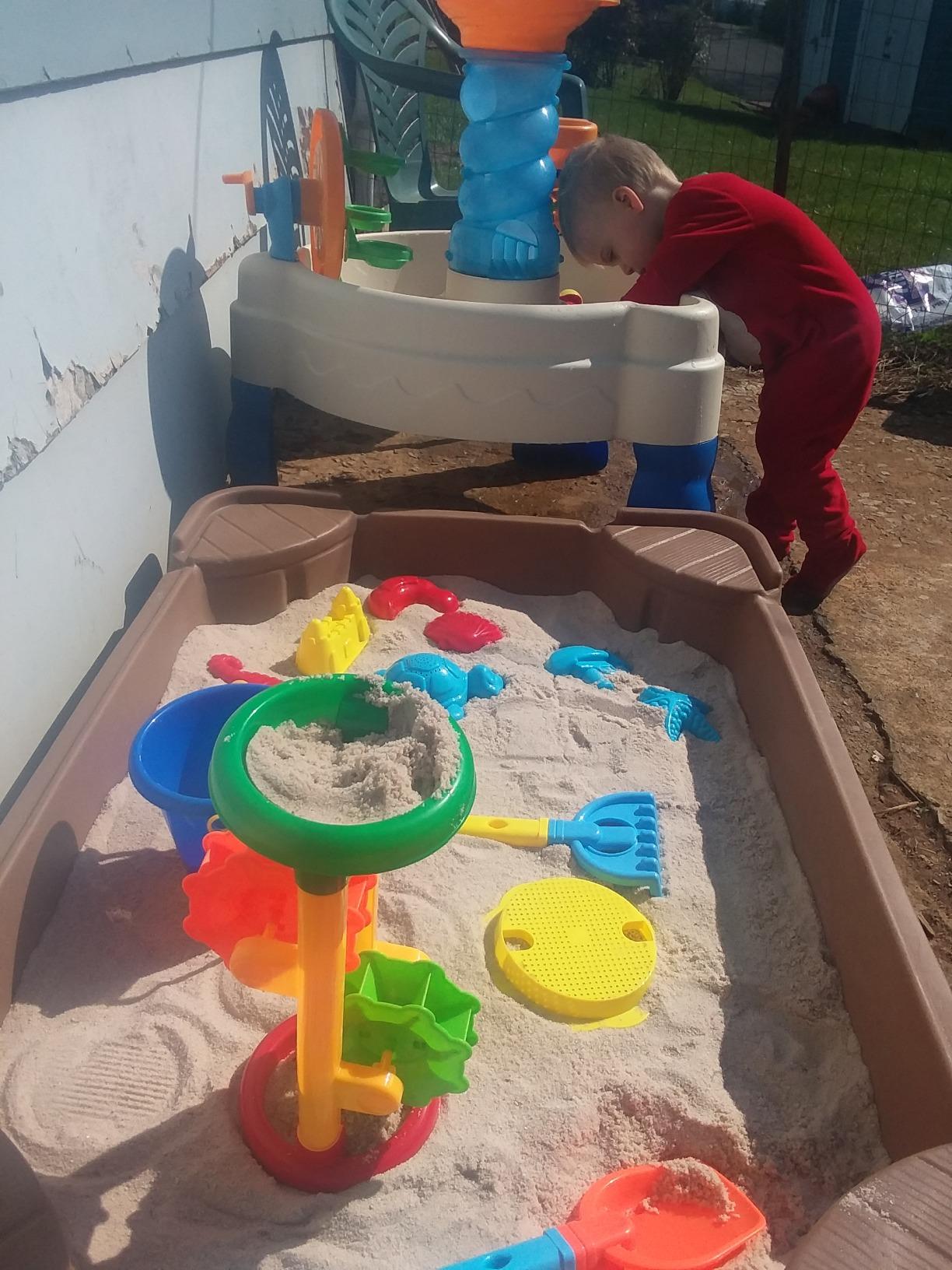 18-Pcs Beach Toys for Kids 3-10, Sandbox Set with Bucket, Sifter & Toy Bag customer photo 2