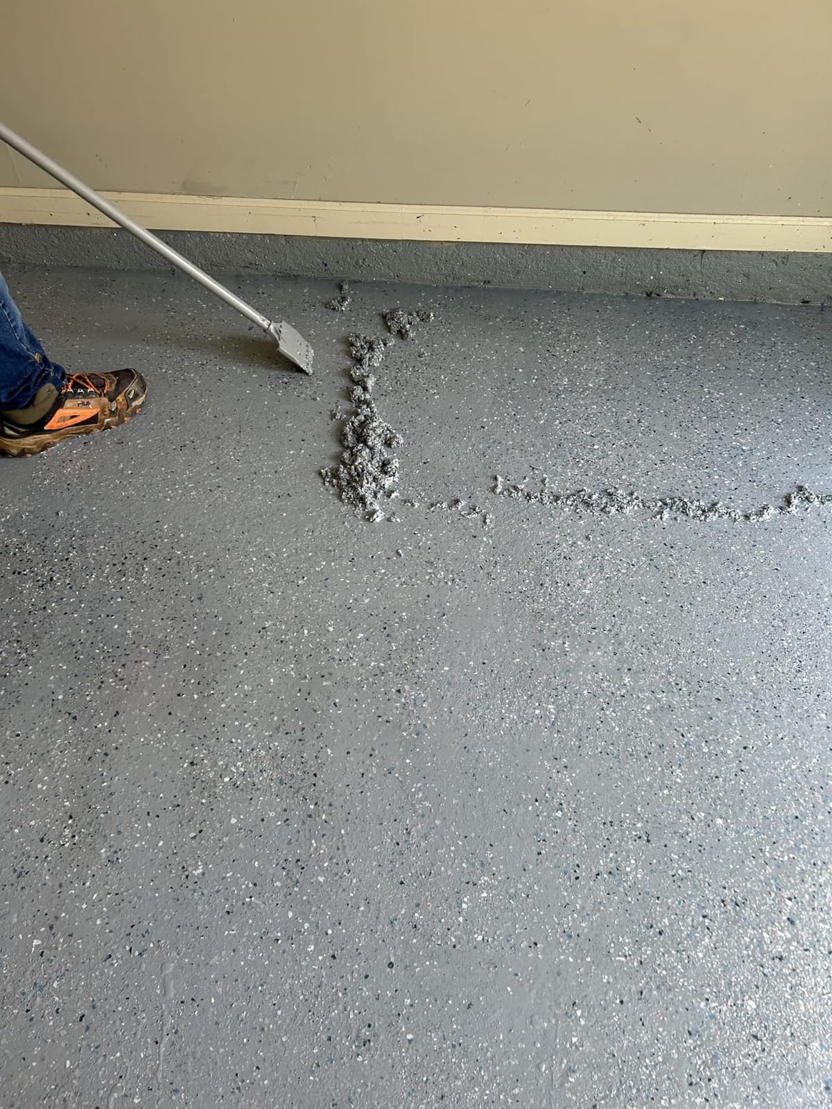 Rust-Oleum EpoxyShield High Gloss Clear Garage Floor Coating Kit customer photo 1