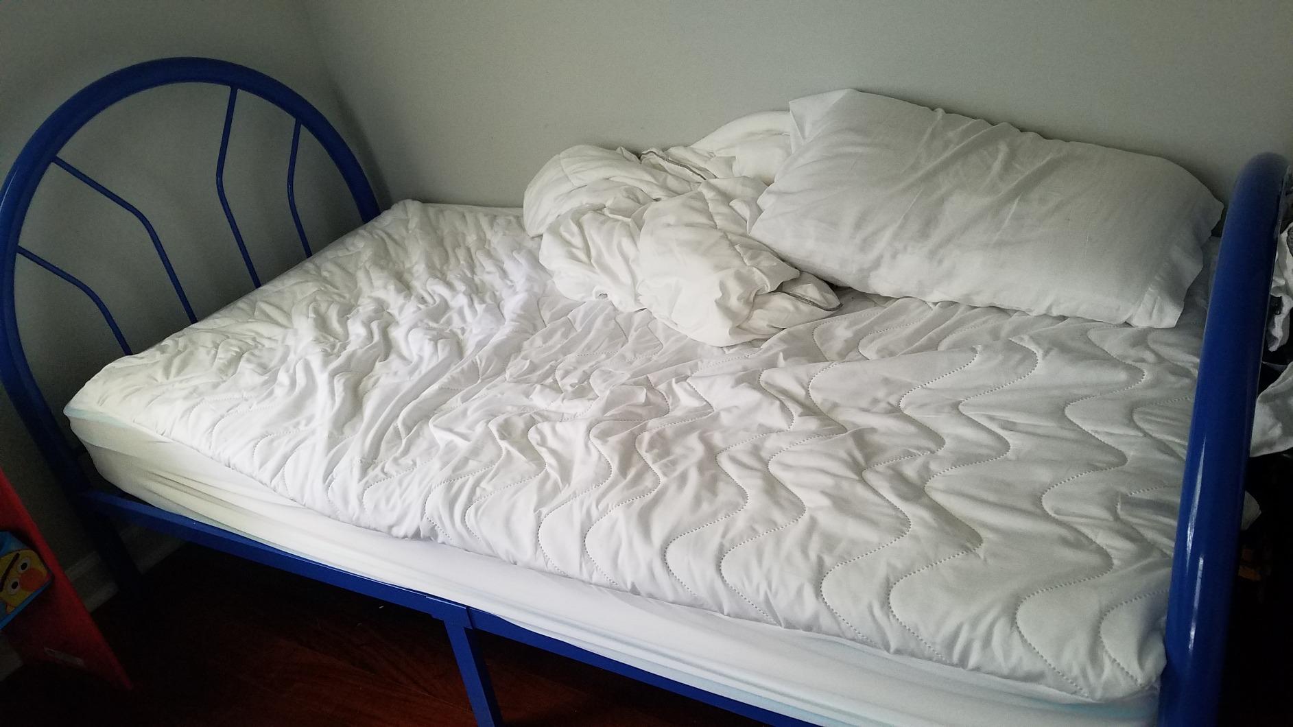 Linenspa 8 Inch Hybrid Mattress - Medium Firm Feel - Queen - Bed in a Box customer photo 1