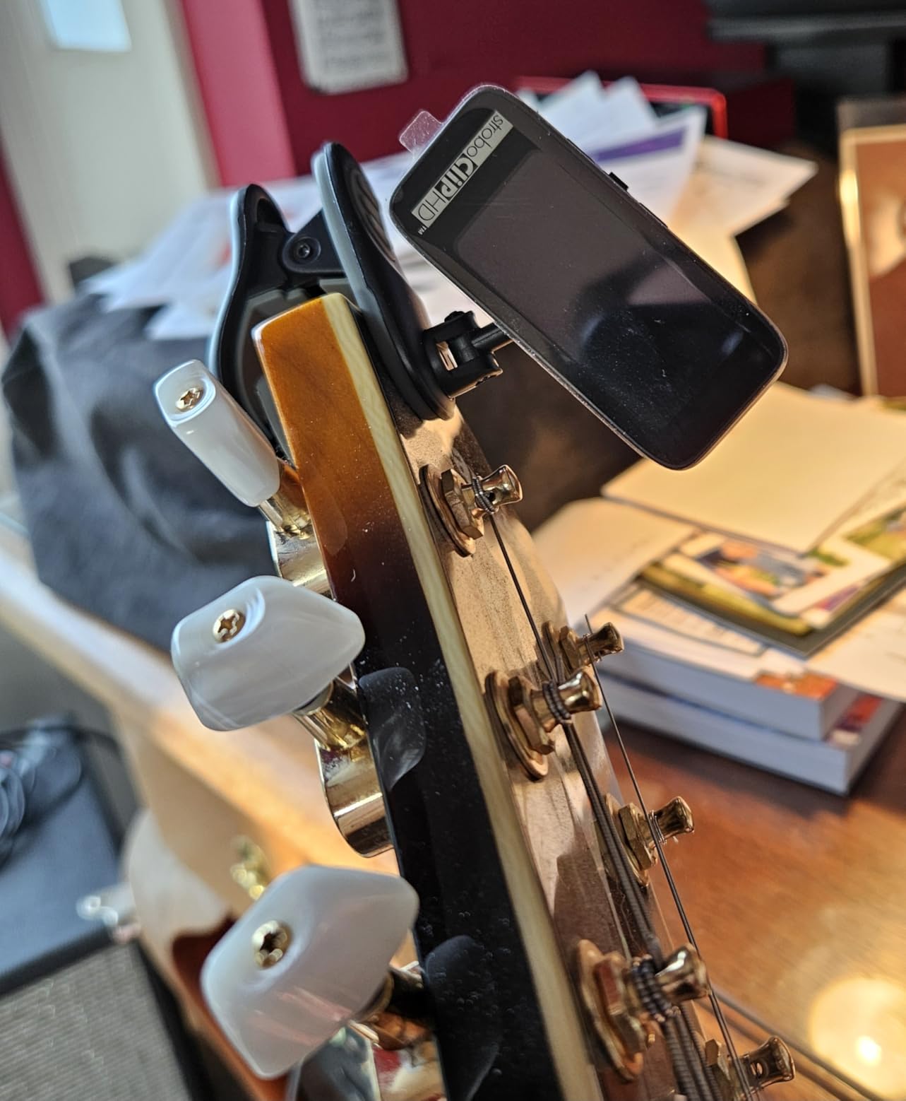 Peterson StroboClip HD Clip-On Guitar Tuner, ±0.1 Cent Accuracy for Acoustic, Electric, Bass, Violin, Ukulele customer photo 2