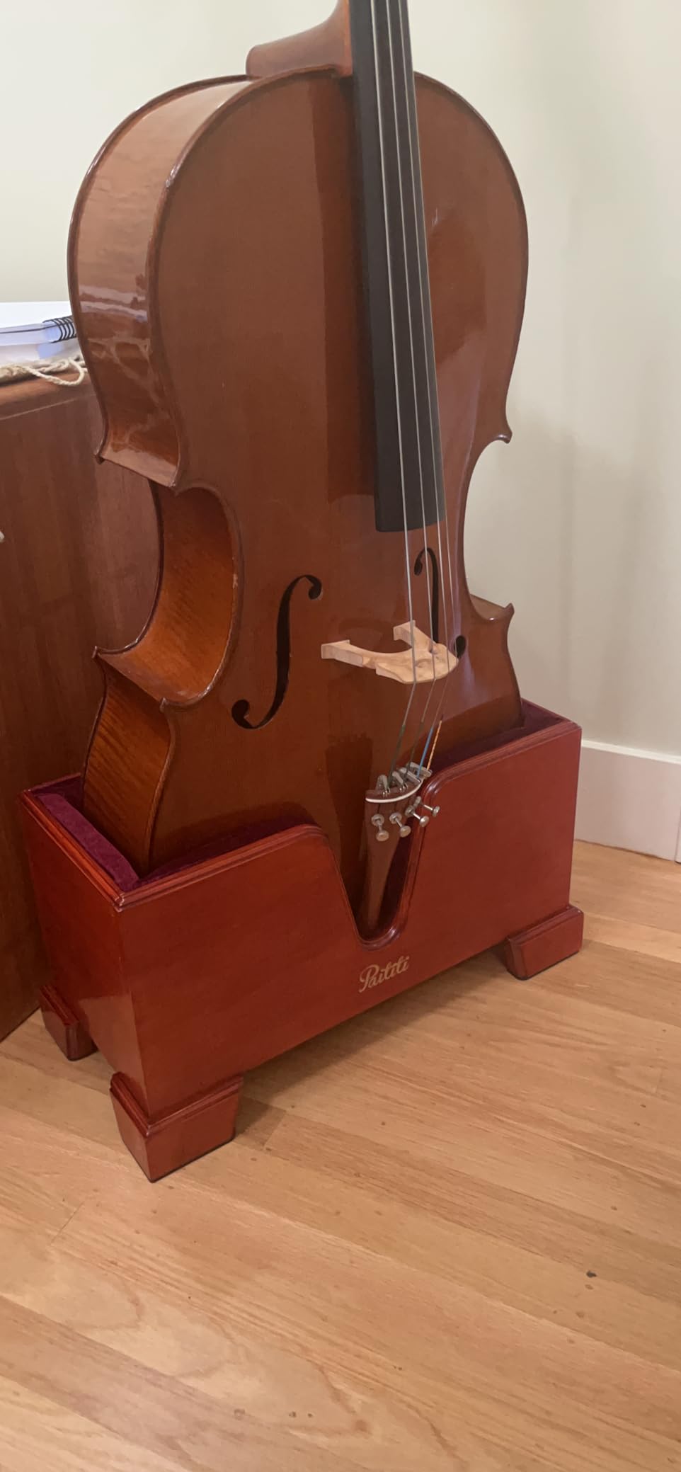 Paititi Premium Cello Burgundy Solid Wood Stand Velvet Plush Cushions 4/4 Full Size customer photo 1