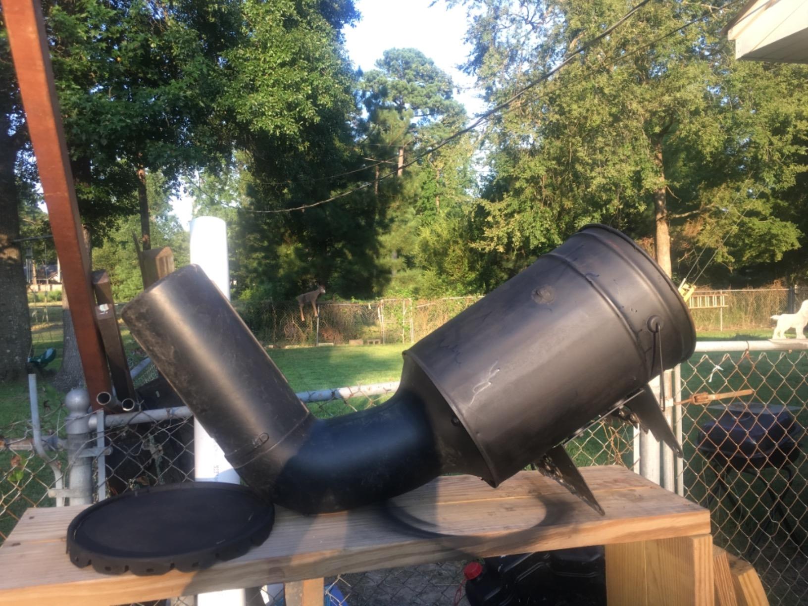 On Time T-Post Gravity Feeder, 80 lb. Capacity customer photo 1