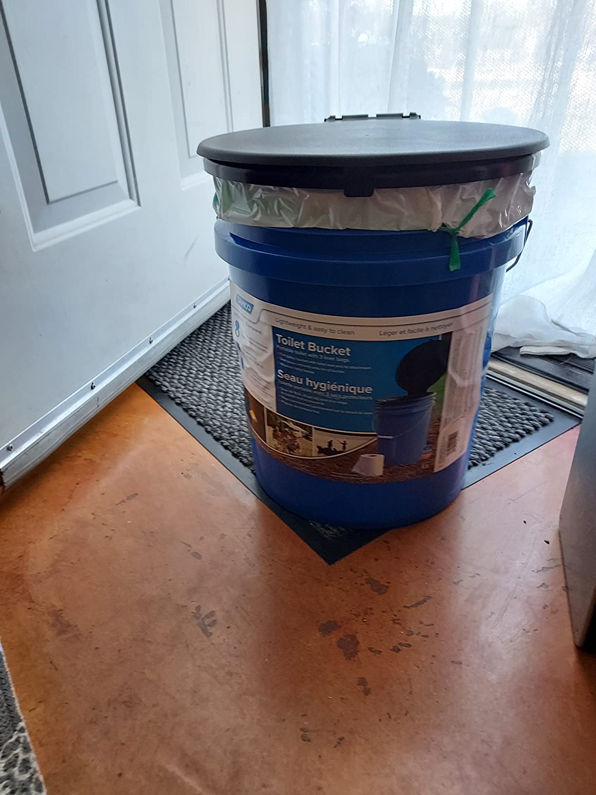 Camco Portable Toilet Bucket with Snap-On Seat and Lid, 5 Gallon, 41549 customer photo 2