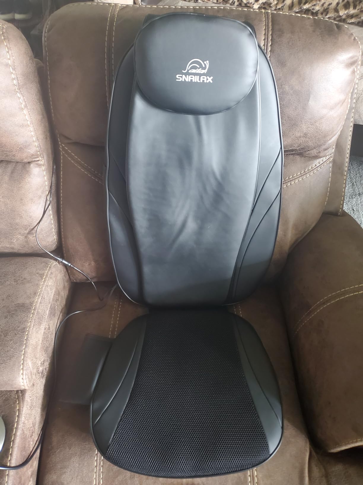 Snailax Shiatsu Back Massager with Heat, Massage Chair Pad Gift for Her Him customer photo 1