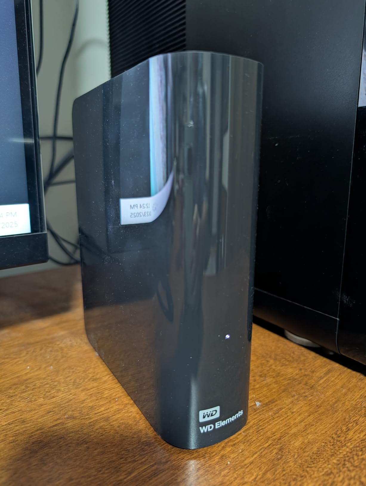 Western Digital 6TB Elements Desktop USB 3.0 external hard drive for plug-and-play storage - WDBWLG0060HBK-NESN customer photo 2