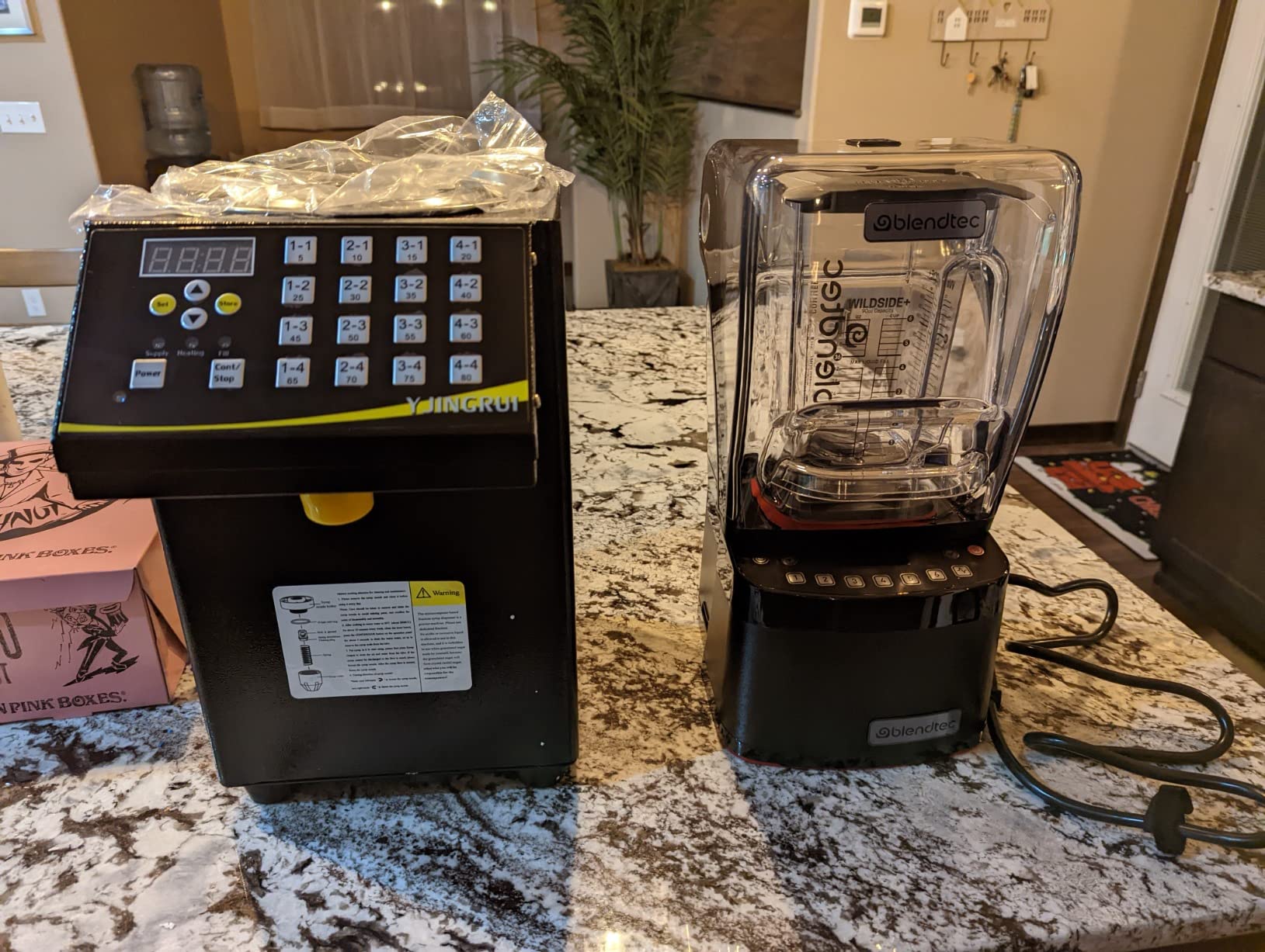 Blendtec Stealth 885 Commercial Blender (Black) & 90oz* WildSide+ Jar customer photo 1