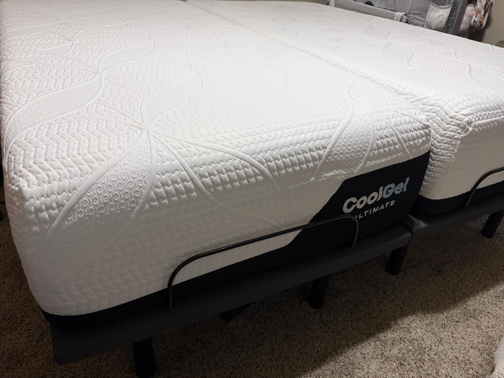 COOL GEL Chill Memory Foam 14-Inch Mattress with 2 Pillows, CertiPUR-US Certified, Mattress in a Box, Queen, White customer photo 2