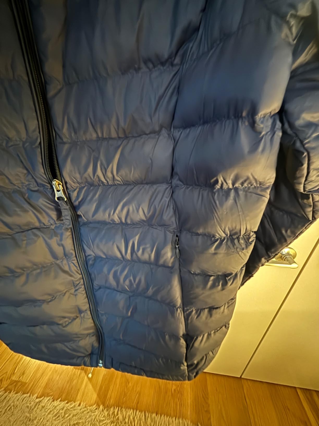 Amazon Essentials Women's Lightweight Long-Sleeve Water-Resistant Packable Puffer Jacket (Available in Plus Size) customer photo 1